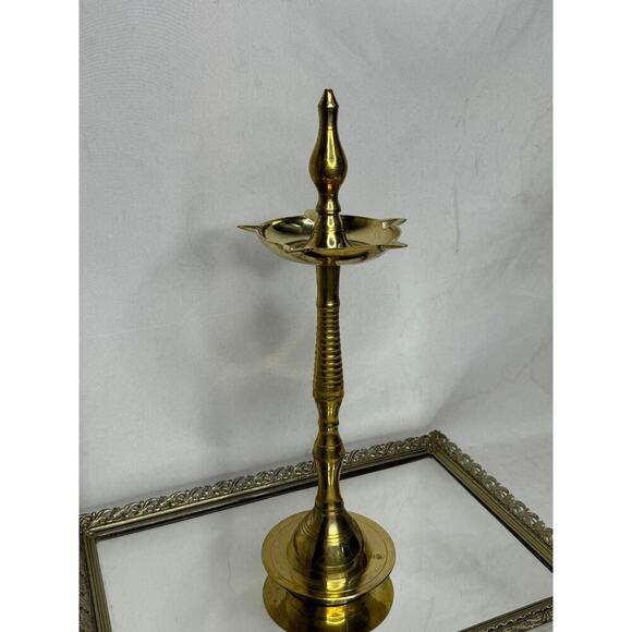 Bronze Nilavilakku Kerala Oil Lamp (Gold) Bronze Long Oil Lamp Traditional Lamps - Picture 3 of 7